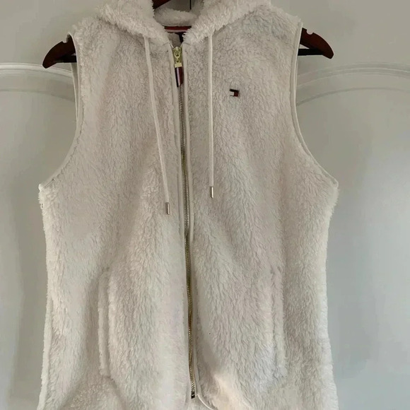 Tommy Hilfiger Hooded Faux Fur Vest​​ - Picture 2 of 6